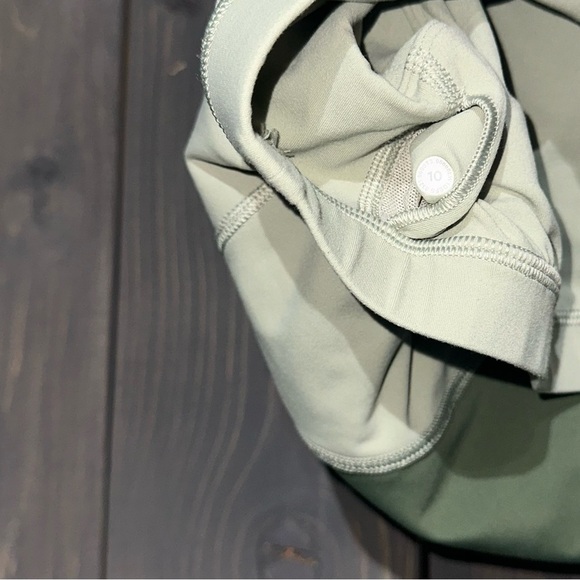 🍋 Lululemon Nulu Asymmetrical Yoga Tank Top *Light Support - Picture 6 of 7